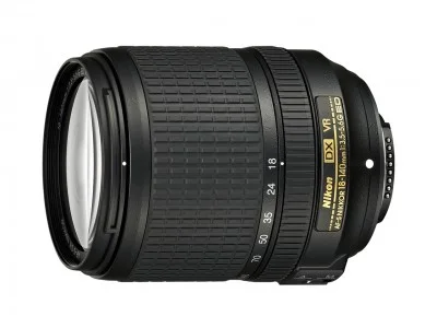 18-140mm f/3.5-5.6 G ED VR AF-S DX