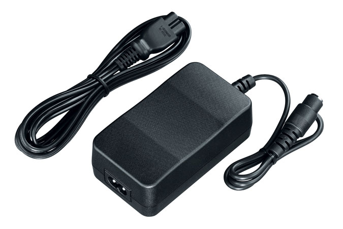 AC-E6N Alimentatore con adattatore DC per EOS R8 / R6 Mark II / R50 / R100