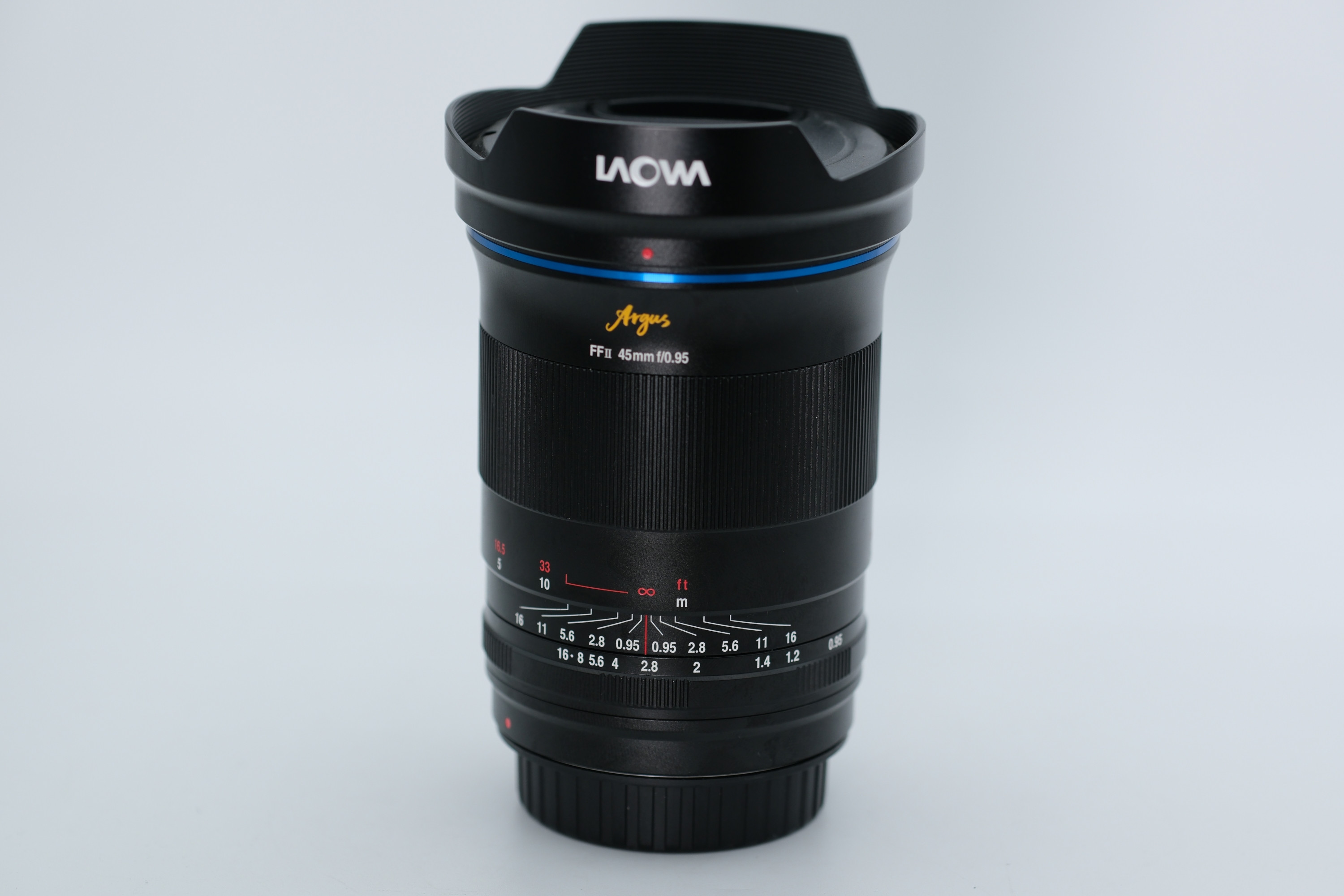 Venus Optics Argus FF 45mm f/0.95 per Canon Eos RF
