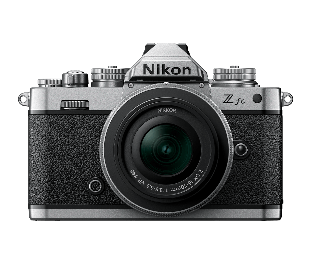 Z fc + Z DX 16-50 VR Silver + SD 64GB 800x Pro