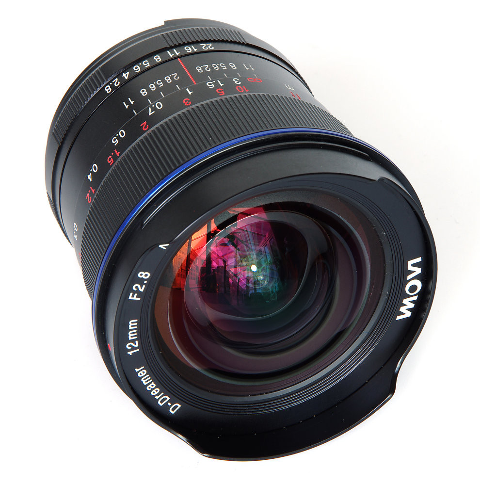 Venus Optics 12mm f/2.8 Zero Distortion per Canon EOS R
