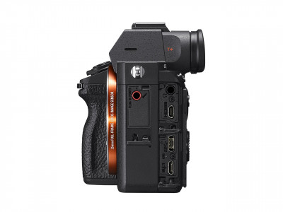 A7 III + FE 28-70mm F3.5-5.6 OSS (ILCE7M3KB) — immagine 5