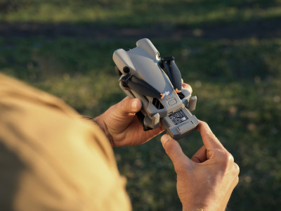Mini 5 Pro Fly More Combo (con DJI RC2) — immagine 7