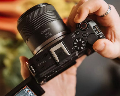 EOS R50 V body — immagine 8