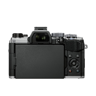 OM-5 Silver + 14-150 F4-5.6 II — immagine 5