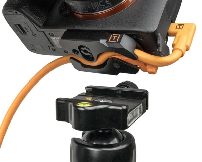 kit Cavo da USB-C a USB-C angolare destro 9,4m con piastra LeverLock — immagine 10