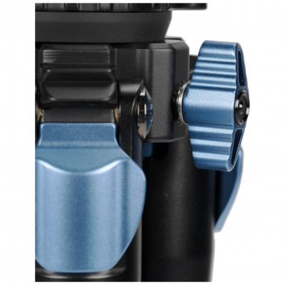 Treppiede ST-124 in carbonio Carico max 12kg — immagine 4