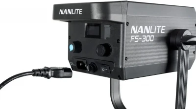 FS-300 Luce Led Spot Daylight 350W 5600K — immagine 8