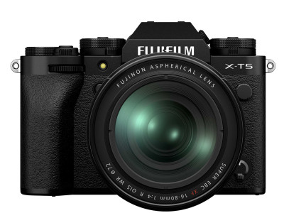 X-T5 Black + XF 16-80mm F4 R OIS WR