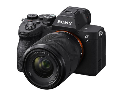 A7 IV + FE 28-70mm F3.5-5.6 OSS II (ILCE7M4MB) — immagine 2