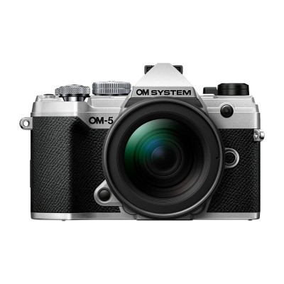 OM-5 Silver + 12-45mm F4 PRO