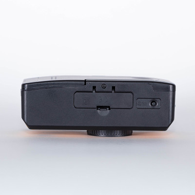 Camera analogica Ultra F9 Nera/gialla con flash integrato — immagine 4