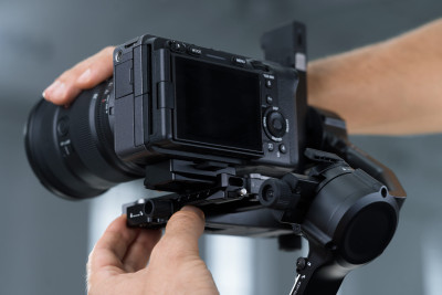 Piastra a sgancio rapido inferiore per DJI RS 5 — immagine 3