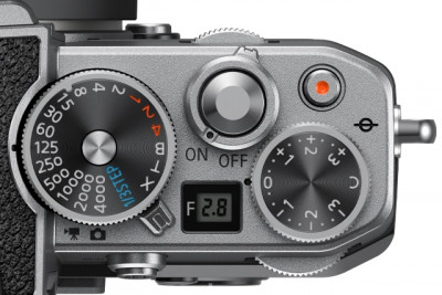 Z fc + Z 28mm f/2.8 SE + SD 64GB 800x Pro — immagine 4