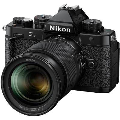 Z f + Z 24-70mm f/4 S + SDXC 128GB