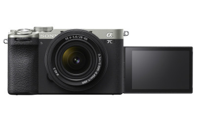 A7C II Silver + FE 28-60mm f/4-5.6 (ILCE7CM2LS) — immagine 2