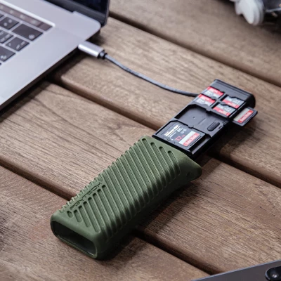 Lettore e custodia per schede di memoria SD / microSD - Verde — immagine 3