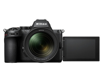 Z5 II + Z 24-70mm f/4 S + SDXC 128GB — immagine 2