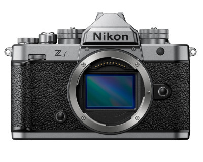 Z f Silver + Z 24-105mm f/4-7.1 + SDXC 128GB — immagine 2